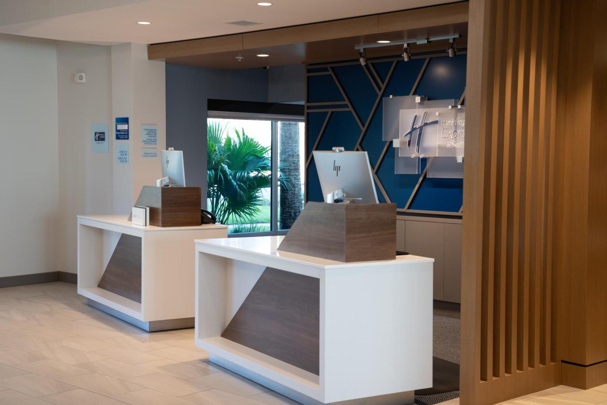 Holiday Inn Express & Suites Fort Walton Beach - Eglin Area By Ihg Luaran gambar